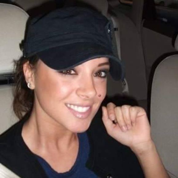 Meet your Posher, Laraine - Picture 1 of 1